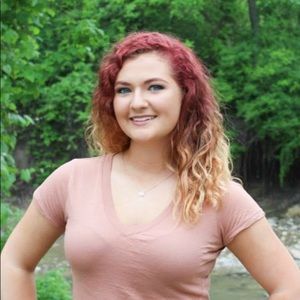 Meet your Posher, Niki